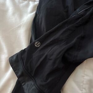 Lululemon leggings size 4
